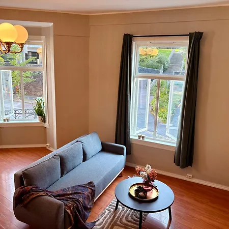 Charming Nygardsparken 아파트 *