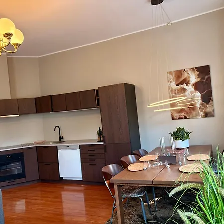 Charming Nygardsparken Apartment