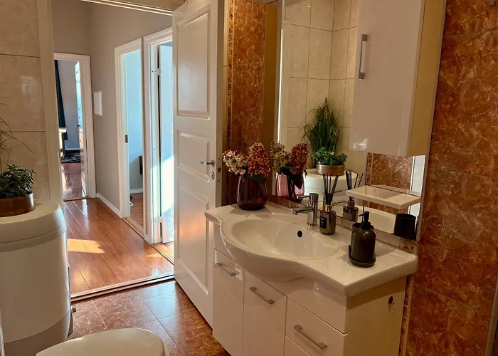 Charming Nygardsparken Apartment *